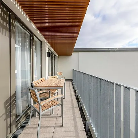 Deichhaeuser Anna Kueste Deichhaeuser Anna Kueste 1-33 דירה